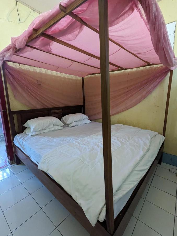 Agus Family Homestay Labuan Bajo Extérieur photo
